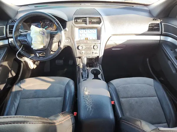 1FM5K7D88HGB14903 2017 FORD EXPLORER - Image 8