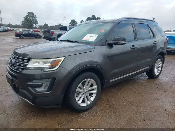 1FM5K7D88HGB21110 2017 FORD EXPLORER - Image 2