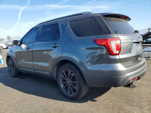1FM5K7D88HGB63986 2017 FORD EXPLORER - Image 2
