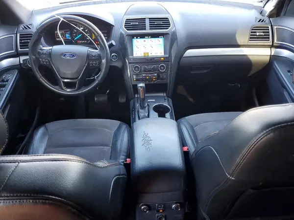 1FM5K7D88HGB63986 2017 FORD EXPLORER - Image 8