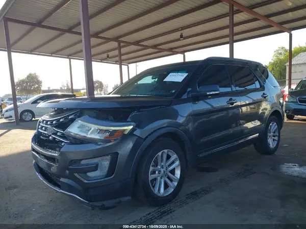 1FM5K7D88HGB70890 2017 FORD EXPLORER - Image 2