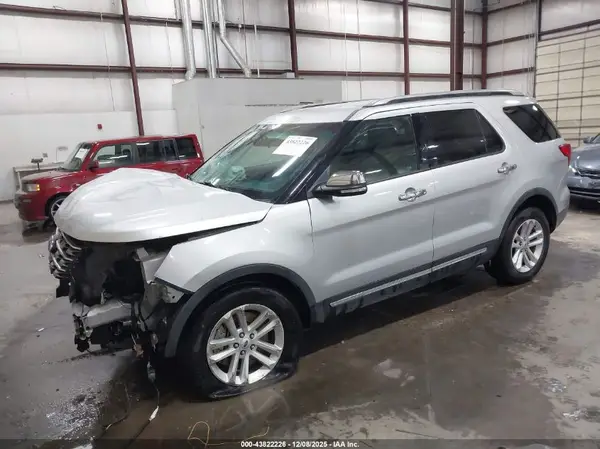 1FM5K7D88HGB76558 2017 FORD EXPLORER - Image 2