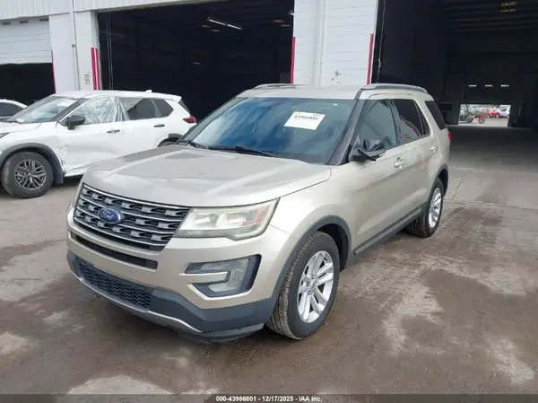 1FM5K7D88HGC12622 2017 FORD EXPLORER - Image 2