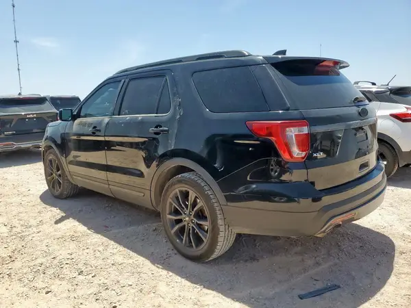 1FM5K7D88HGC47418 2017 FORD EXPLORER - Image 2