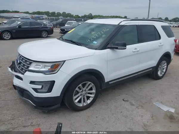 1FM5K7D88HGD14440 2017 FORD EXPLORER - Image 2