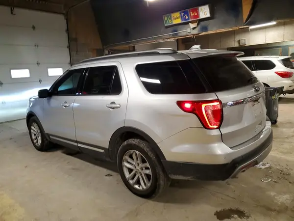 1FM5K7D88HGD90353 2017 FORD EXPLORER - Image 2