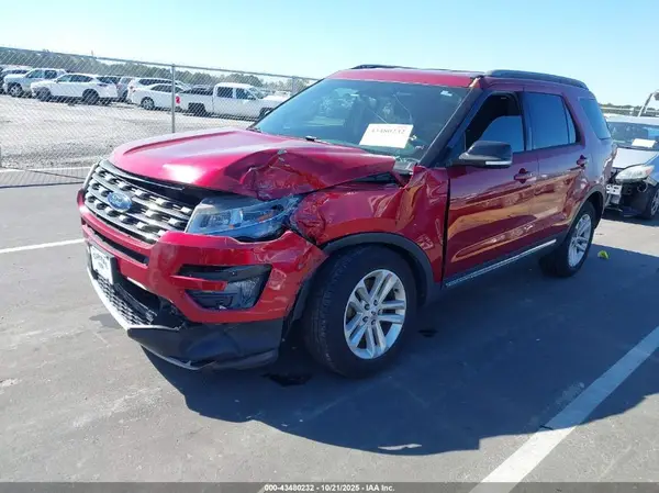 1FM5K7D88HGE32858 2017 FORD EXPLORER - Image 2