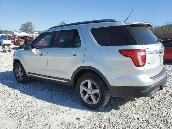 1FM5K7D88JGA33213 2018 FORD EXPLORER - Image 2