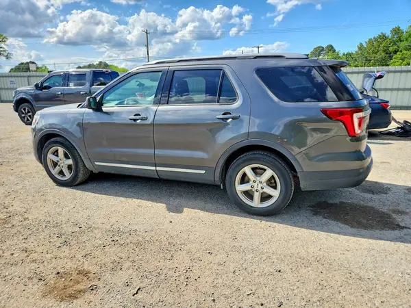 1FM5K7D88JGB51665 2018 FORD EXPLORER - Image 2