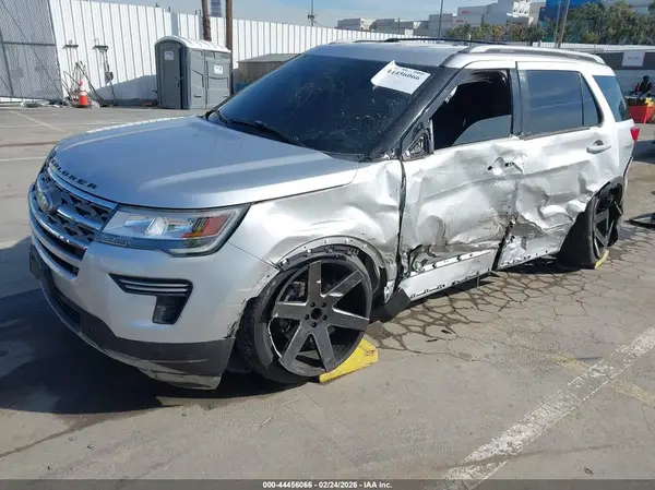 1FM5K7D88JGC00377 2018 FORD EXPLORER - Image 2