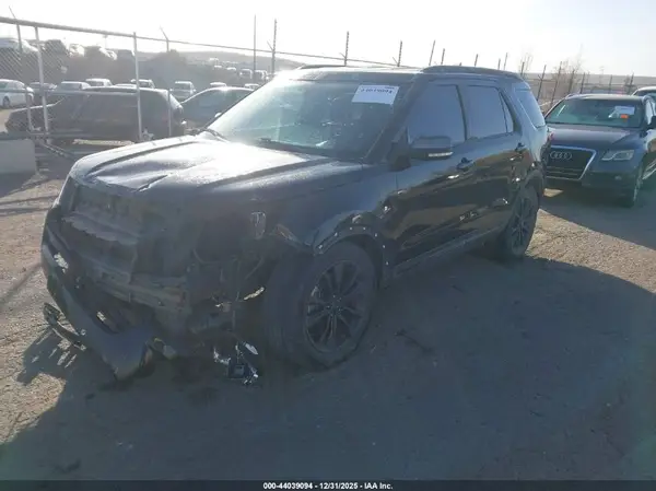 1FM5K7D88JGC00587 2018 FORD EXPLORER - Image 2