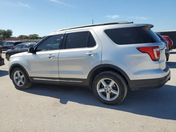 1FM5K7D88JGC04235 2018 FORD EXPLORER - Image 2