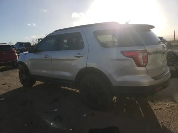 1FM5K7D88JGC54827 2018 FORD EXPLORER - Image 2