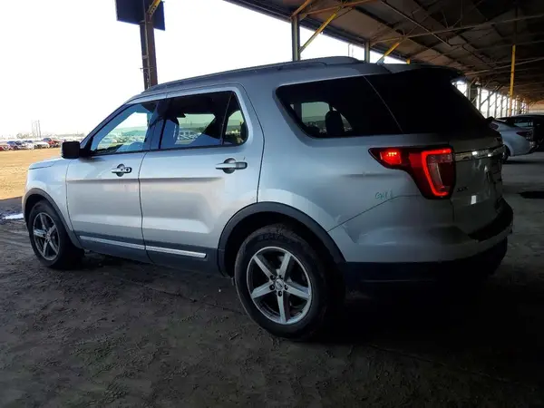 1FM5K7D88KGB46998 2019 FORD EXPLORER - Image 2