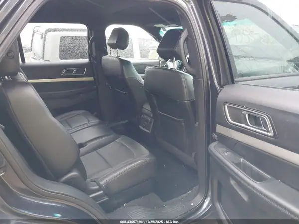 1FM5K7D89HGA09402 2017 FORD EXPLORER - Image 8