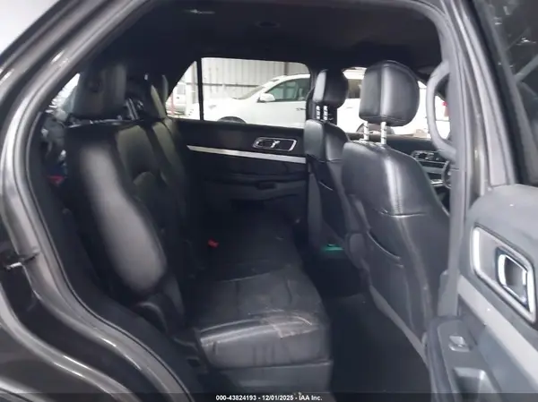 1FM5K7D89HGA70166 2017 FORD EXPLORER - Image 8