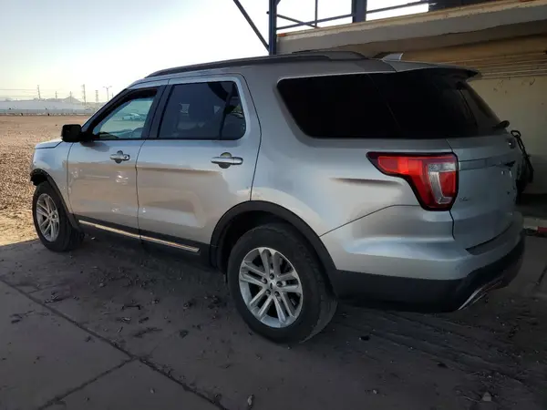 1FM5K7D89HGA75951 2017 FORD EXPLORER - Image 2