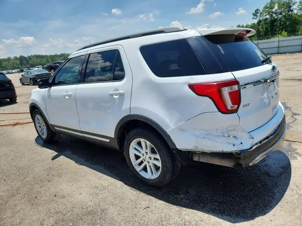 1FM5K7D89HGB08432 2017 FORD EXPLORER - Image 2