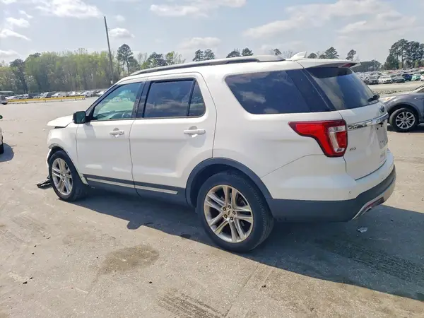 1FM5K7D89HGB27272 2017 FORD EXPLORER - Image 2
