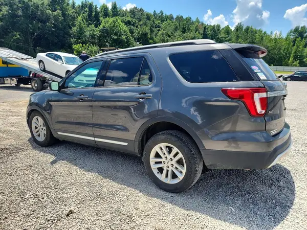 1FM5K7D89HGB43648 2017 FORD EXPLORER - Image 2