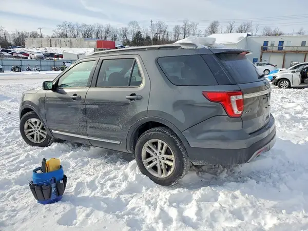 1FM5K7D89HGB89142 2017 FORD EXPLORER - Image 2