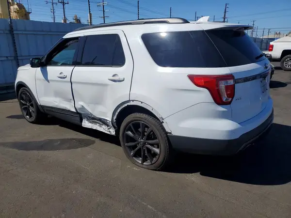 1FM5K7D89HGC47797 2017 FORD EXPLORER - Image 2