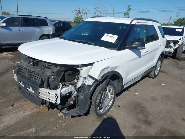 1FM5K7D89HGD36303 2017 FORD EXPLORER - Image 2
