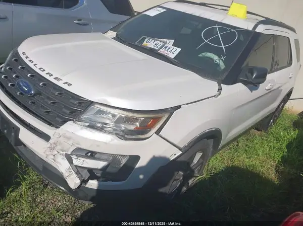 1FM5K7D89HGD41680 2017 FORD EXPLORER - Image 2
