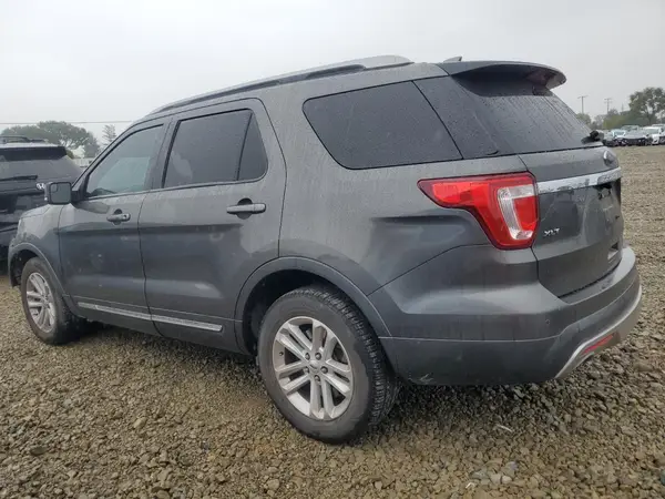 1FM5K7D89HGD56020 2017 FORD EXPLORER - Image 2