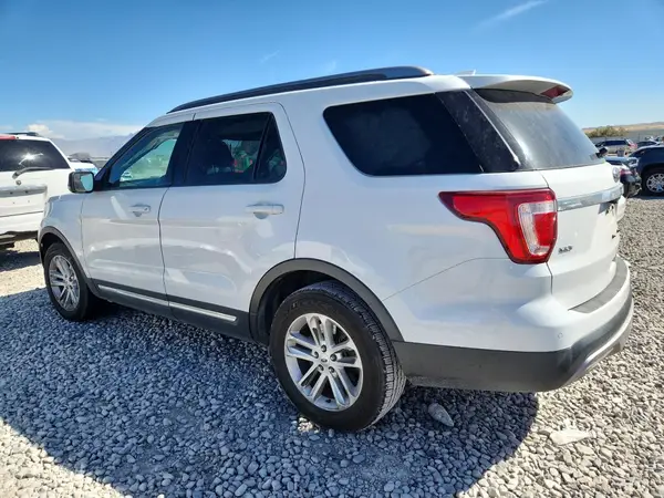 1FM5K7D89HGD90961 2017 FORD EXPLORER - Image 2