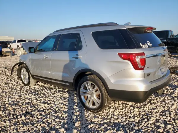 1FM5K7D89HGD98946 2017 FORD EXPLORER - Image 2