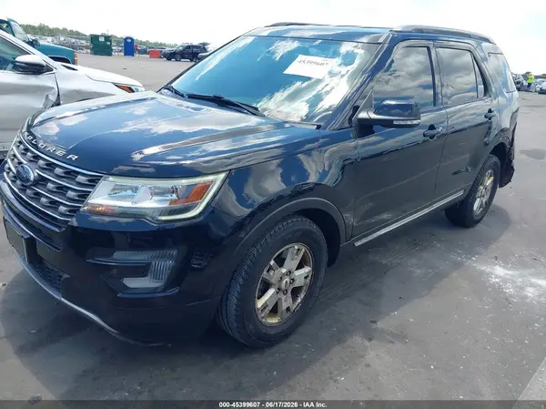 1FM5K7D89HGE18872 2017 FORD EXPLORER - Image 2