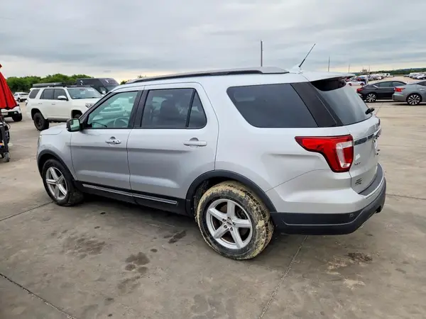 1FM5K7D89JGA40963 2018 FORD EXPLORER - Image 2