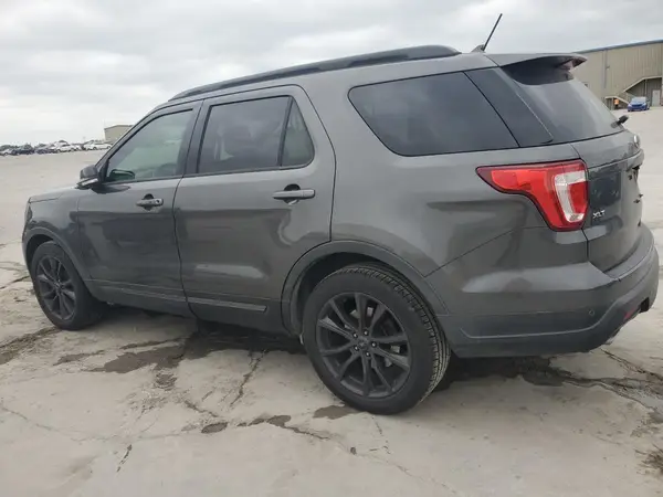 1FM5K7D89JGA54958 2018 FORD EXPLORER - Image 2