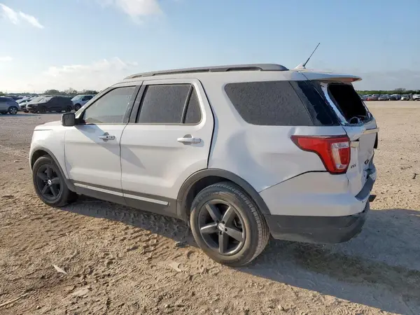 1FM5K7D89JGA55026 2018 FORD EXPLORER - Image 2