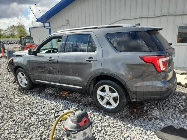 1FM5K7D89JGA64891 2018 FORD EXPLORER - Image 2