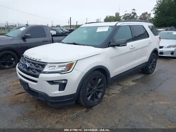 1FM5K7D89JGB09201 2018 FORD EXPLORER - Image 2