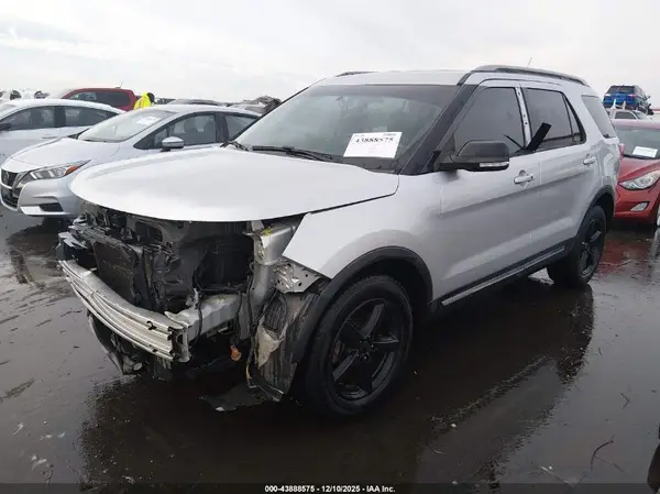 1FM5K7D89JGB27634 2018 FORD EXPLORER - Image 2