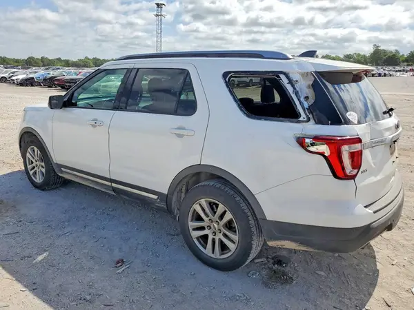 1FM5K7D89JGB30176 2018 FORD EXPLORER - Image 2
