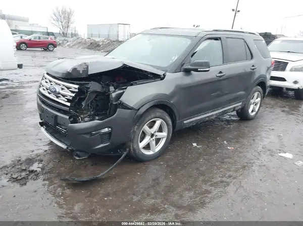 1FM5K7D89JGB53795 2018 FORD EXPLORER - Image 2