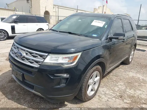1FM5K7D89JGB78132 2018 FORD EXPLORER - Image 2