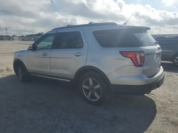 1FM5K7D89JGC22646 2018 FORD EXPLORER - Image 2