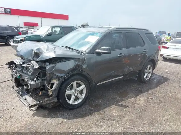 1FM5K7D89KGB19647 2019 FORD EXPLORER - Image 2
