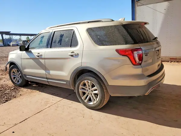 1FM5K7D8XHGA47009 2017 FORD EXPLORER - Image 2