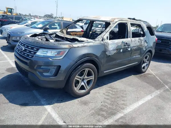 1FM5K7D8XHGA58527 2017 FORD EXPLORER - Image 2