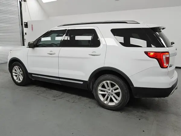 1FM5K7D8XHGA59077 2017 FORD EXPLORER - Image 2