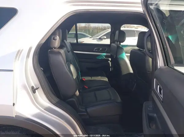 1FM5K7D8XHGA86909 2017 FORD EXPLORER - Image 8