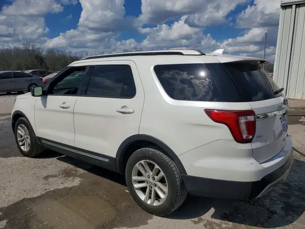 1FM5K7D8XHGB86850 2017 FORD EXPLORER - Image 2