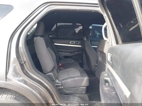 1FM5K7D8XHGC18812 2017 FORD EXPLORER - Image 8
