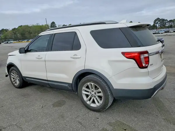 1FM5K7D8XHGC30944 2017 FORD EXPLORER - Image 2